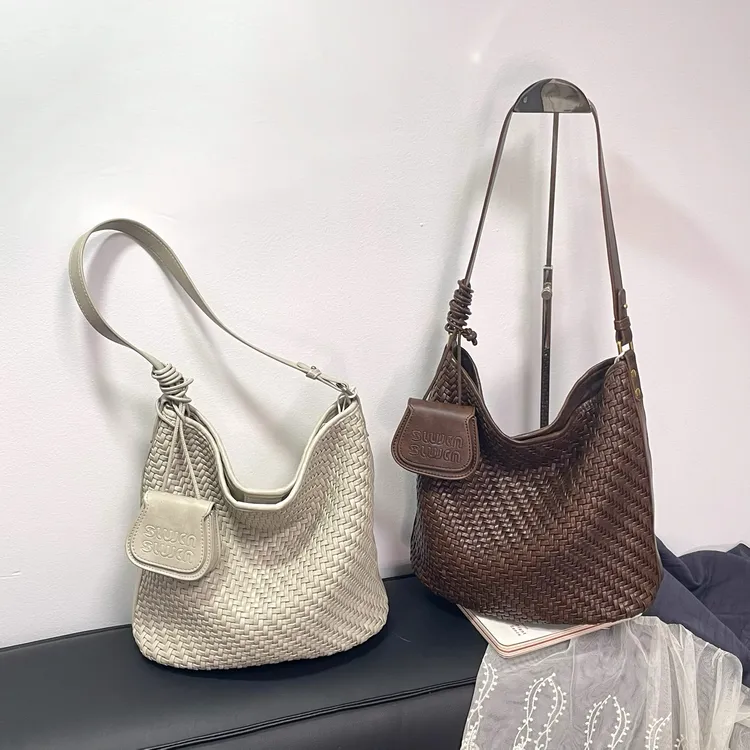 推荐款 闭眼入编织包工厂直发简约大气休闲包包女包