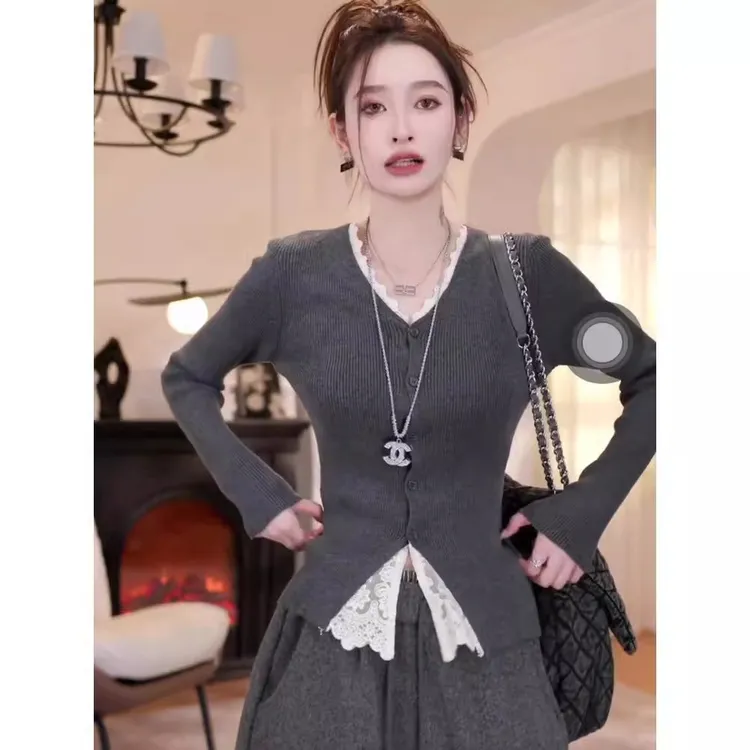 高级感灰色蕾丝拼接针织衫女长袖毛衣打底衫2025春秋新款修身上衣