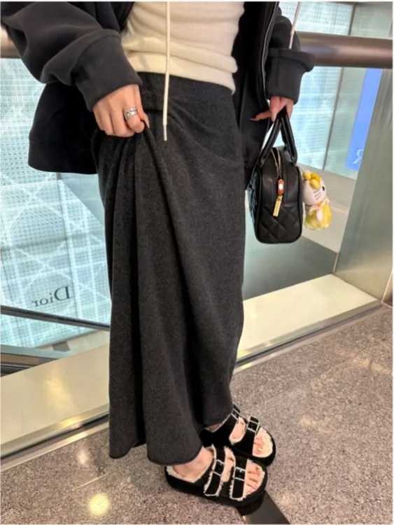 慵懒松弛感垂感包臀裙女秋冬深灰色羊毛针织半身裙小个子洋气长裙