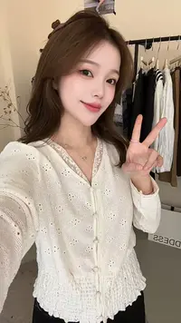 【仙女上衣】显瘦纯色V领镂空长袖衫3129