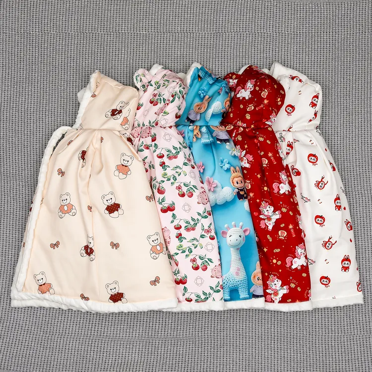 儿童可伸手斗篷披风宝宝秋冬外出防风披肩儿童冬季防风保暖外套女