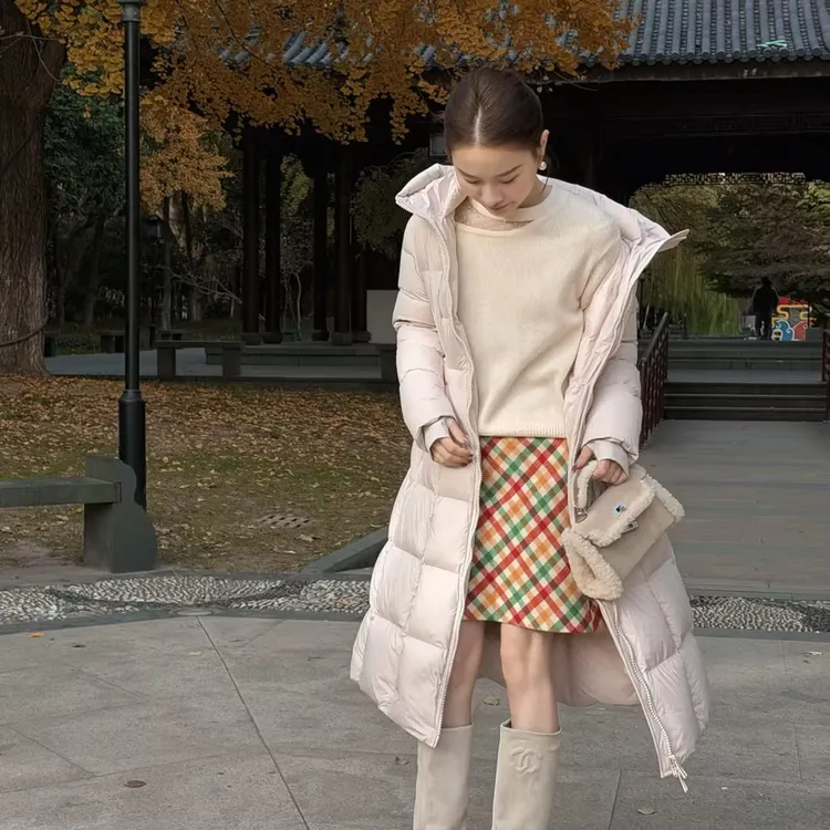 HELA AOMI “长款收腰鹅”90白鹅绒过膝长款宽松羽绒服CY5DM02565