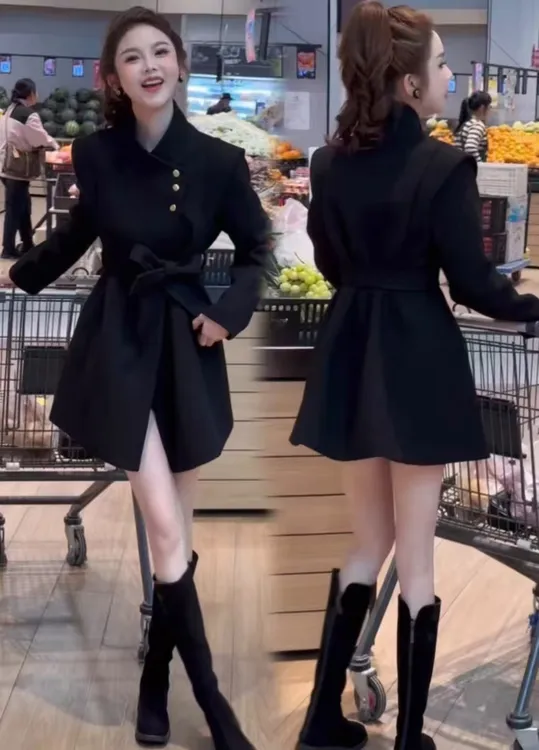 2025冬季新款赫本风时尚收腰系带直角肩气质韩版中长款大衣外套女