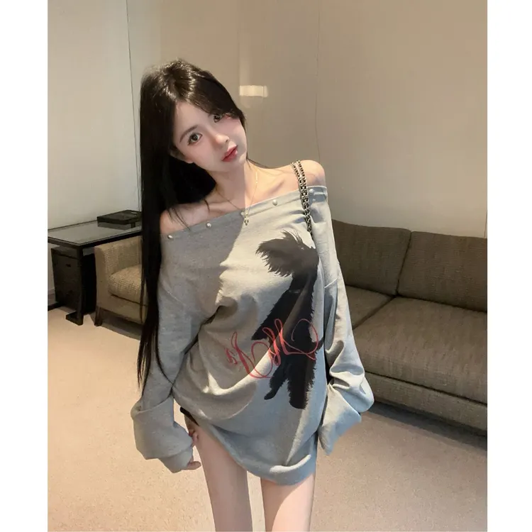 2025秋季新款美式复古小狗印花铆钉斜肩宽松长袖T恤女慵懒风上衣