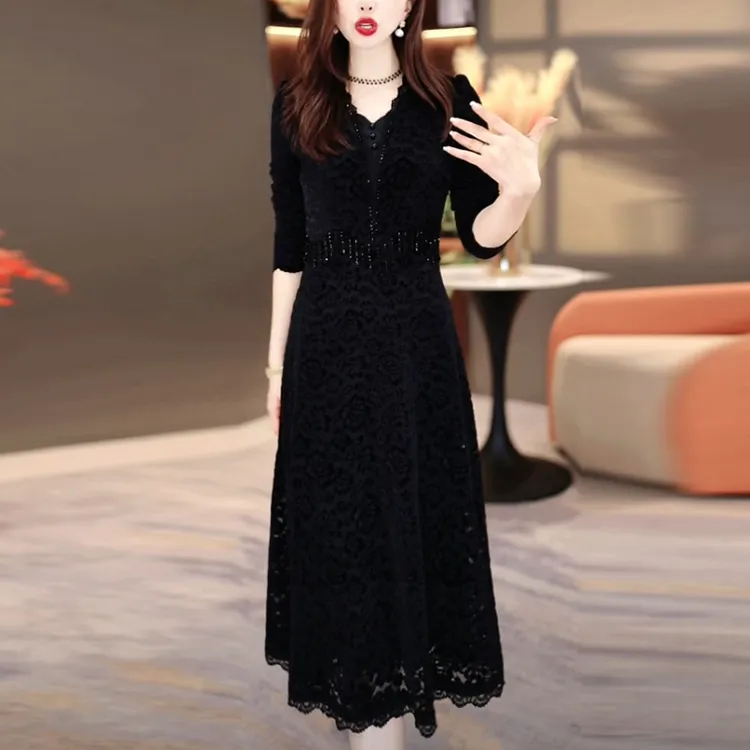 植绒蕾丝2025秋冬季新款高级感名媛时尚气质黑色显瘦打底连衣裙子