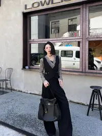 CZ【线性之美】秋季假两件长袖V领拼接百搭打底女气质
