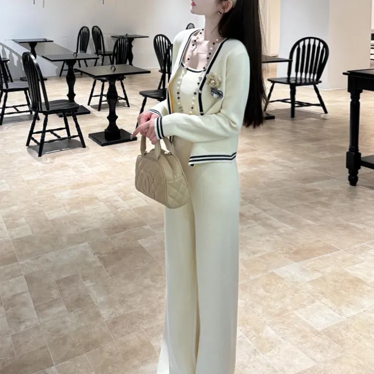 （约瑟芬小调）经典不含胸花撞色针织开衫上衣裤子气质小香风套装