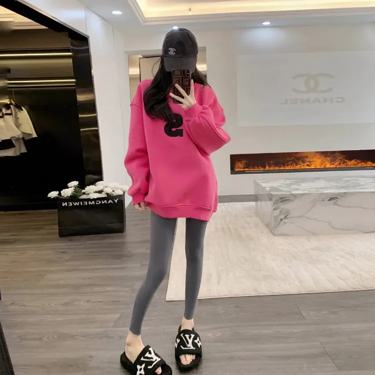 网红洋气慵懒风玫红色卫衣春秋款女款爆款2025新款宽松中长款外套