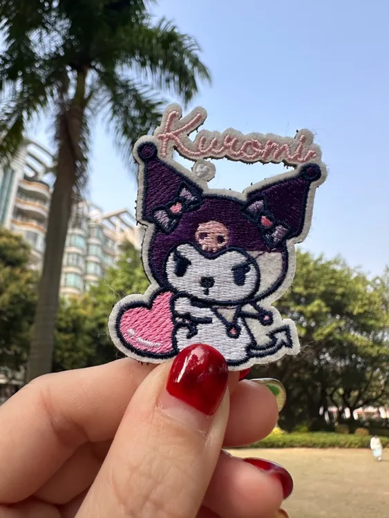 卡通库洛米刺绣魔术贴绣章布贴衣服补丁贴自粘修补神器免缝装饰贴