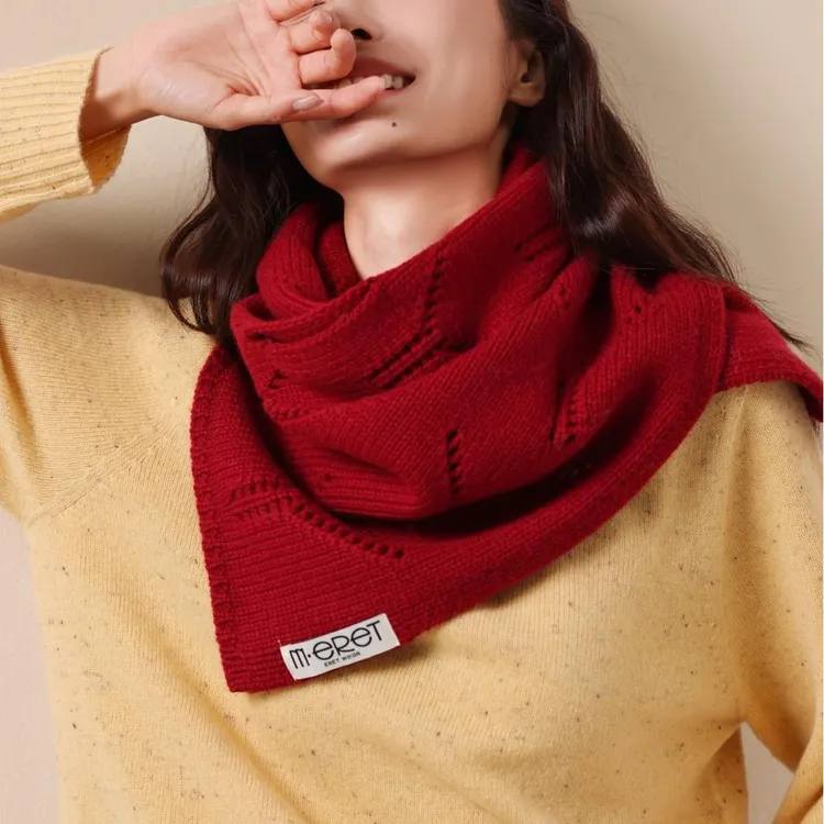 韩版同款纯羊毛镂空纽扣围巾女高级感百搭冬季保暖护颈交叉围脖