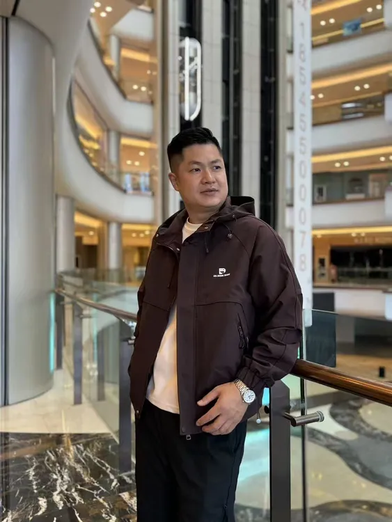 6821连帽免烫直下摆长袖时尚男款外套秋冬韩式夹克防风