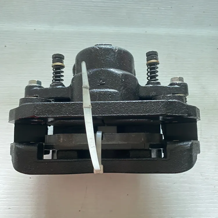 沃得轮挖抓木机前桥传动轴刹车制动钳摩擦片