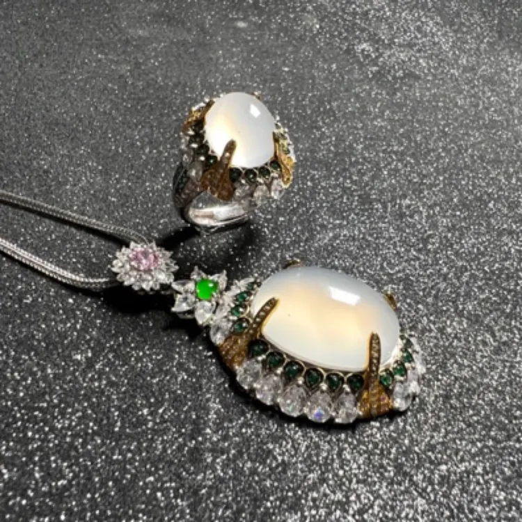 钛钢项链 玉项链女士锁骨链吊坠戒指高级感套装珠宝时尚-送链子