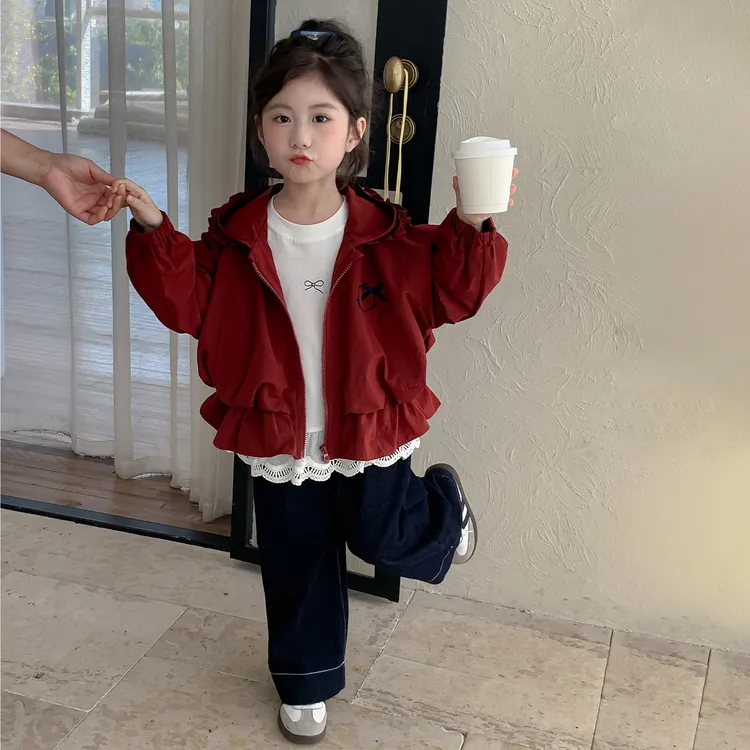 女童外套春秋款2025新款洋气女孩宝宝秋季套头上衣儿童秋装冲锋衣