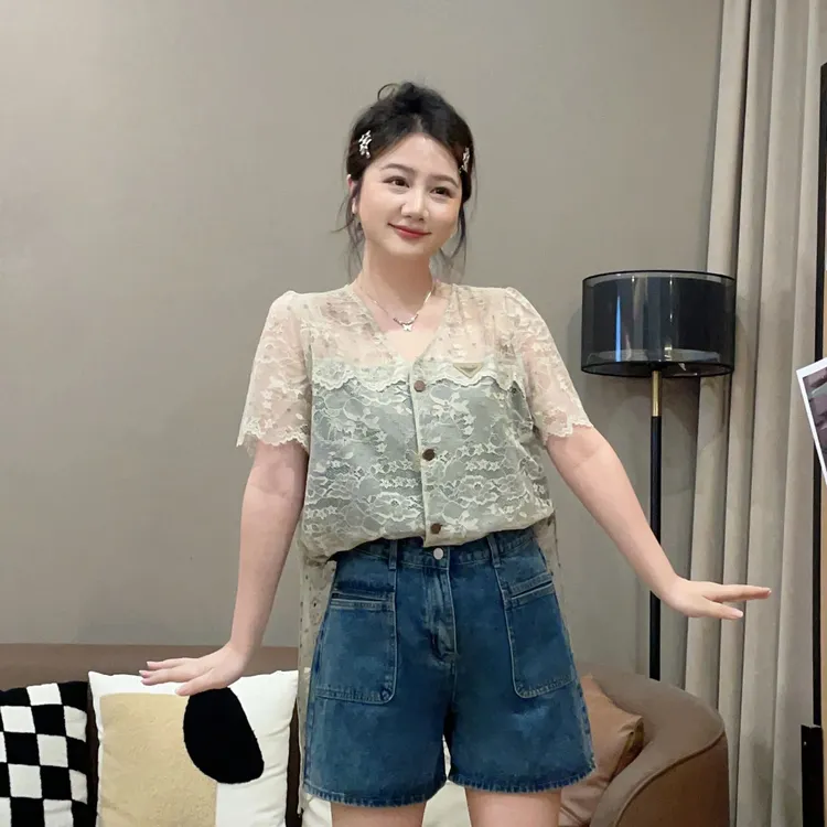 大萌萌 精致蕾丝短袖衬衫夏季微胖显瘦百搭通勤女上衣P225E10867