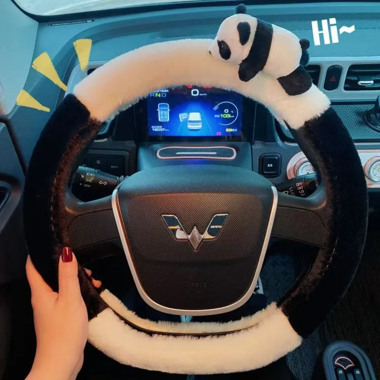 汽车坐垫冬季毛绒熊猫座椅保暖四季通用高级感单片后排车内方向盘