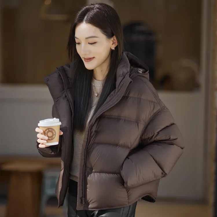 白鸭绒超软泡芙云朵羽绒服女秋冬季短款韩版小个子显瘦面包服外套