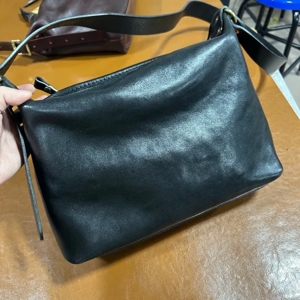 牧道皮具 手工真皮 斜挎包 软皮hobo时尚