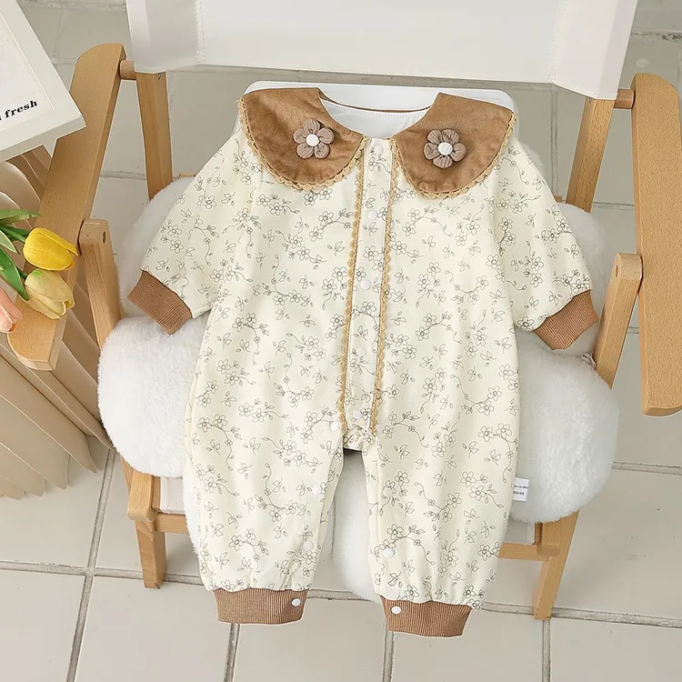 春秋季连体衣长袖新生儿可爱超萌衣服碎花女宝宝哈衣外出时尚爬服