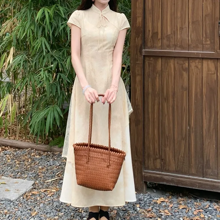 新中式假两件改良旗袍女春夏立领蕾丝拼接镂空连衣裙设计感2025新