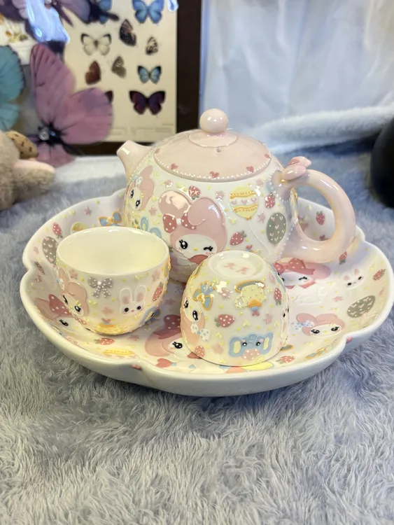 景德镇手工三丽鸥茶具｜九月