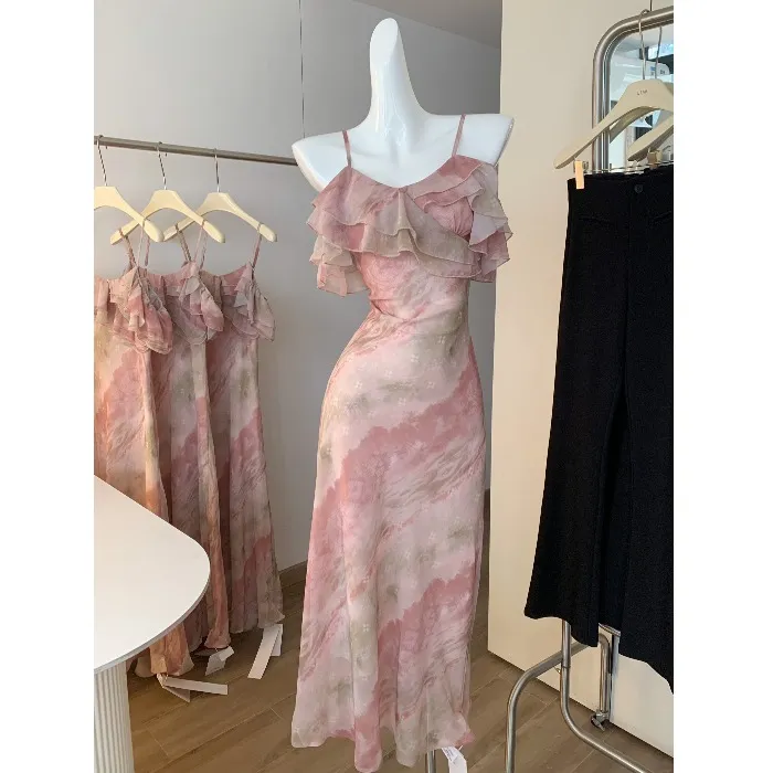 新款法式复古浪漫晕染荷叶边一字肩吊带裙海边度假连衣裙