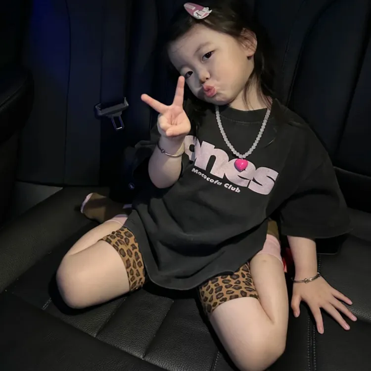 现货】壹妈韩版童装女童套装新款洋气儿童深灰色短袖t恤上衣豹纹裤