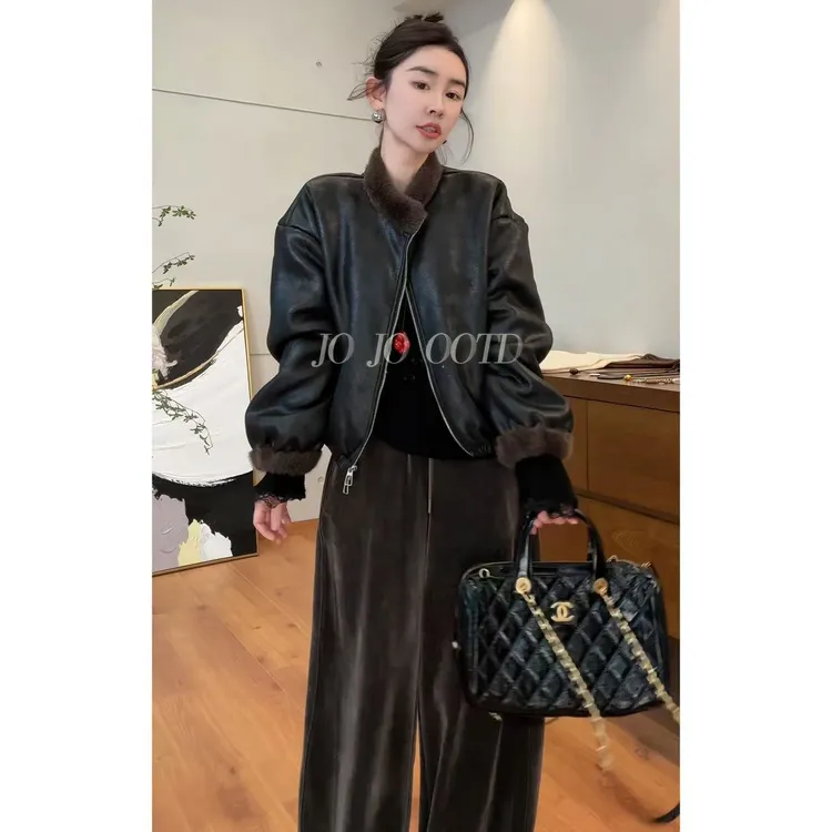 玖了个玖 2025冬款极简百搭毛领拼接双拉链毛毛内里皮衣2511C7728