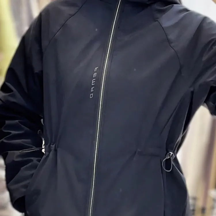 菲玛掂251360厚款保暖冲锋衣防泼水修身运动