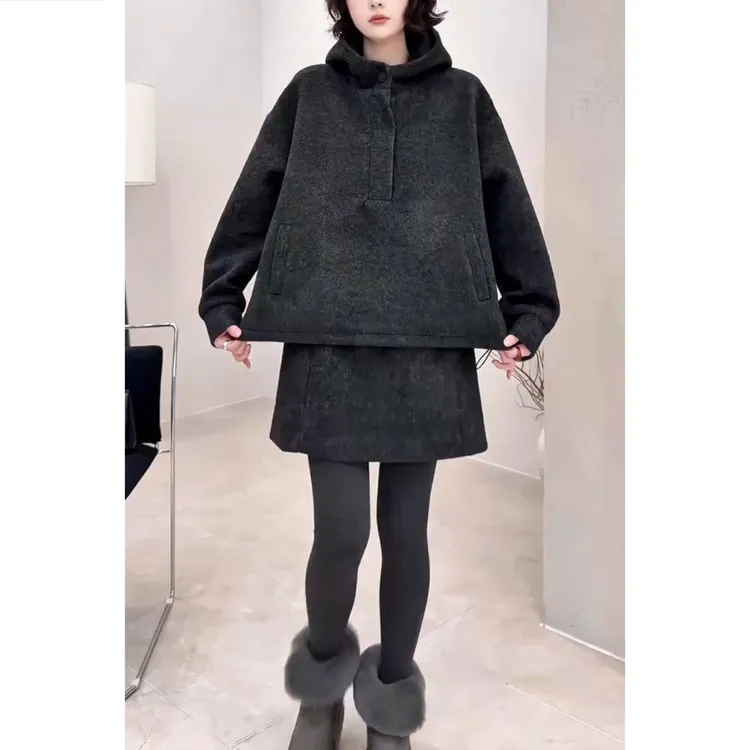 艾塔莉冬季新款套装上衣短裙两件套厚款保暖时尚百搭连帽卫衣百搭