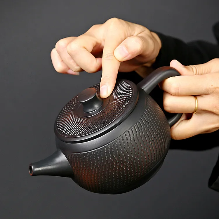 新款【凤鸣汉瓦壶】纯手工雕刻跳刀纹建水紫陶壶大号家用茶具茶壶商品图