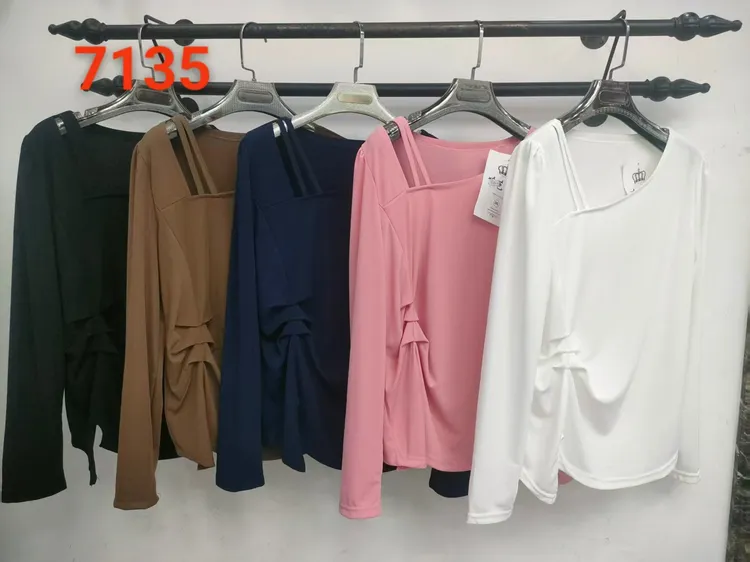 7135时尚不规则抽褶时装衫