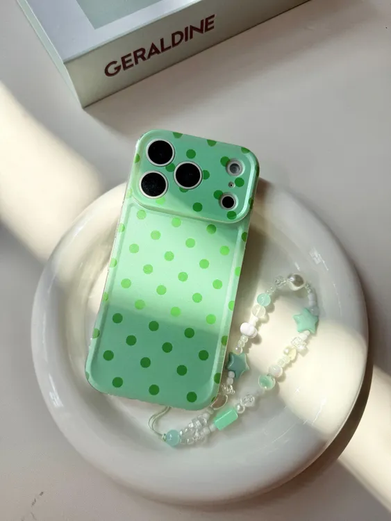 多巴胺绿色波点适用多型号手机的防摔软质手机壳
