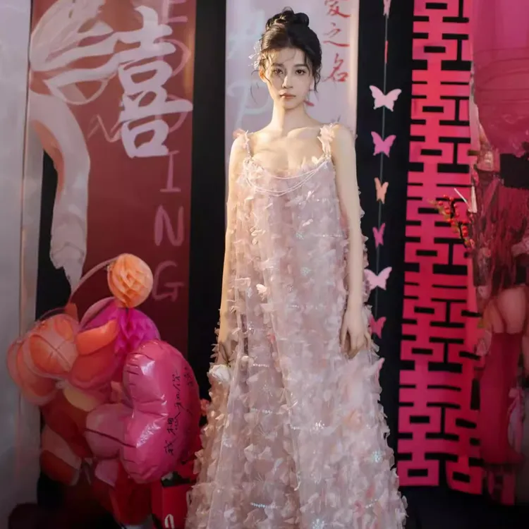 新中式吊带晨袍礼服2025新款仙气新娘轻纱粉色糖果色订婚晚礼服