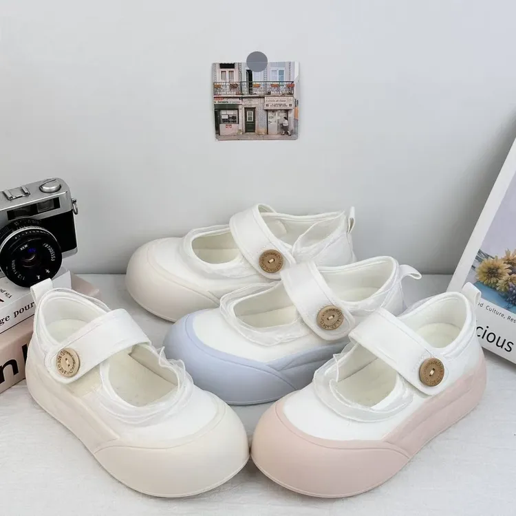 2025新款时尚舒适板鞋平底韩版休闲板鞋厚底夏季PU常规低帮女鞋