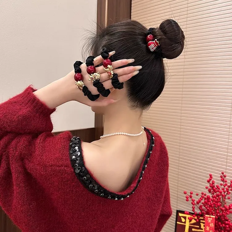 本命年红色珠珠马年发圈女高级感洋气时尚2026新款新年丸子头发绳