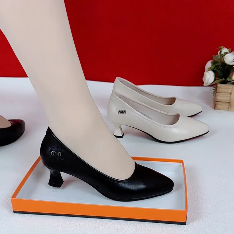 新款浅口3公分中跟舒适百搭轻职风单鞋女士工作鞋