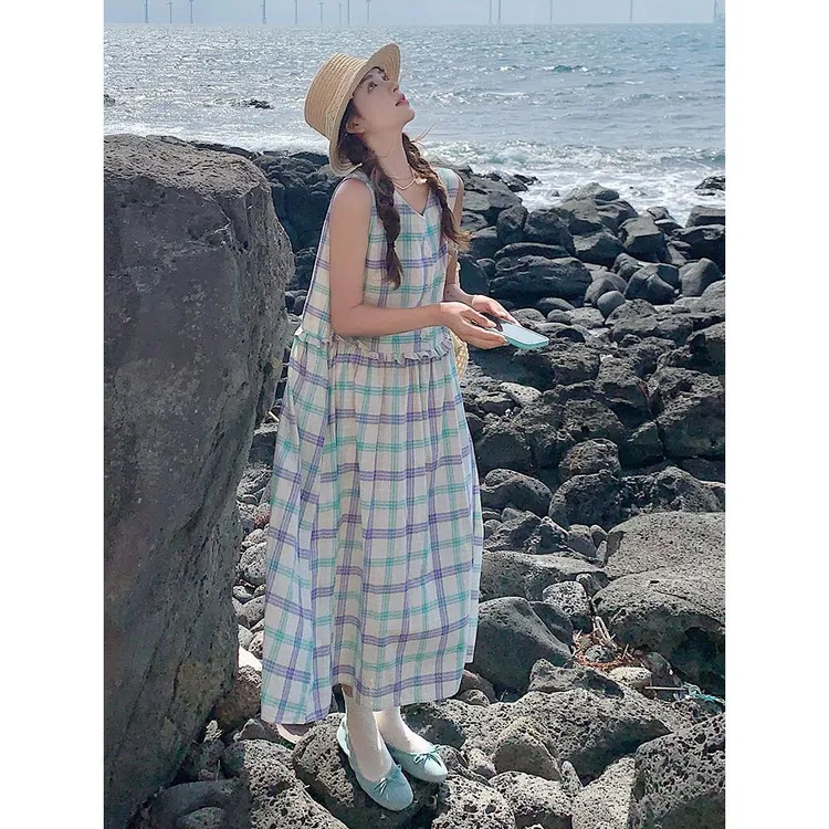 韩系小清新格纹无袖连衣裙女2025夏季新款甜美减龄超好看背心长裙