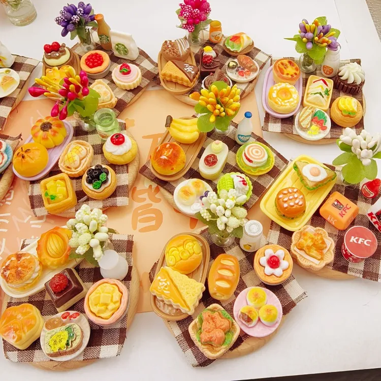 ins风新款微缩食玩立体冰箱贴可爱仿真食物汽车桌面摆件娃屋装饰