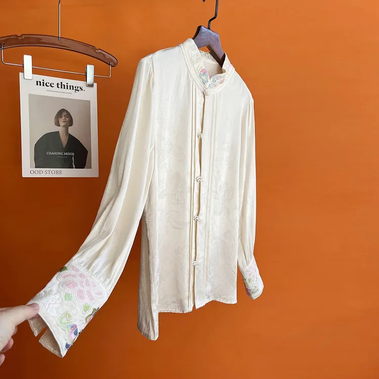 新中式衬衫女春秋新款搭配马甲刺绣高级感提花盘扣国风潮立领上衣