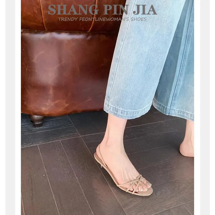 2024年新款细跟真皮露趾凉鞋女夏季外穿细带法式小猫跟中跟凉拖鞋