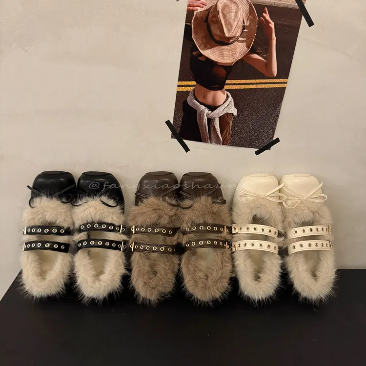 韩式毛毛玛丽珍鞋女款冬季新款小众设计一字扣小皮鞋加绒保暖单鞋