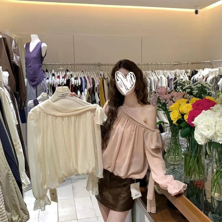 法式温柔露肩灯笼袖雪纺衬衫女春秋设计感宽松百搭斜肩绑带上衣
