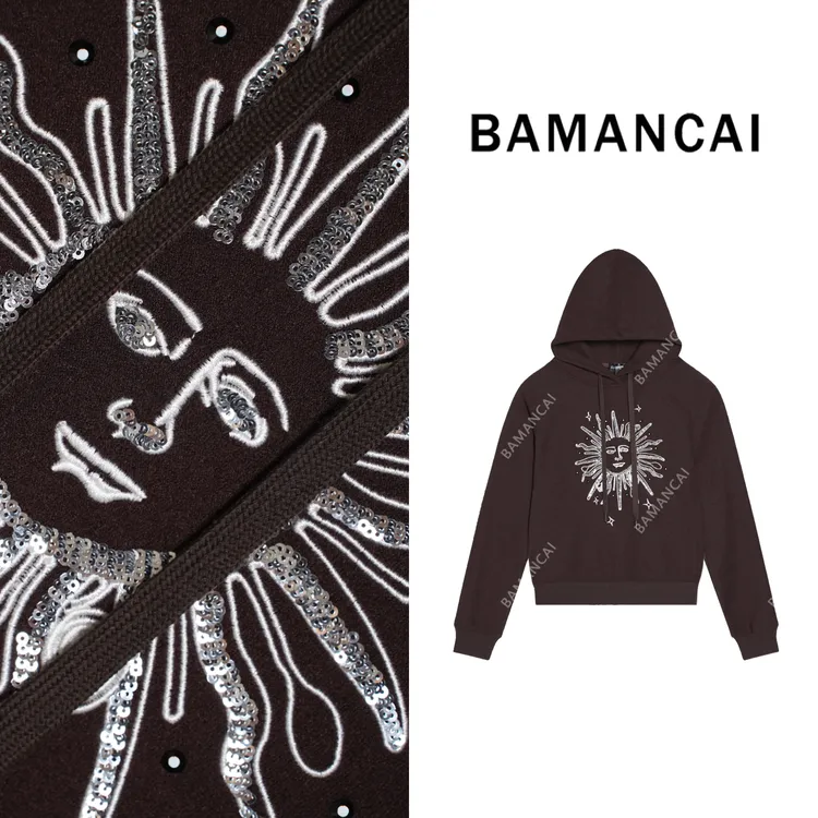 Bamancai-设计感复古太阳花刺绣烫钻带帽套头加绒圆领卫衣女