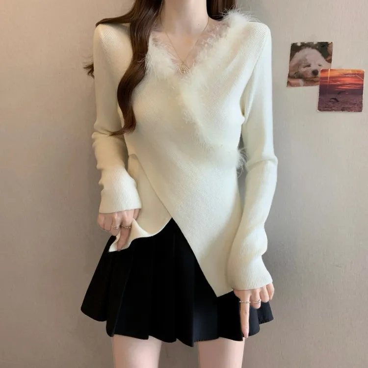 大码设计感交叉兔毛边V领修身打底衫女秋冬胖mm高端气质百搭上衣