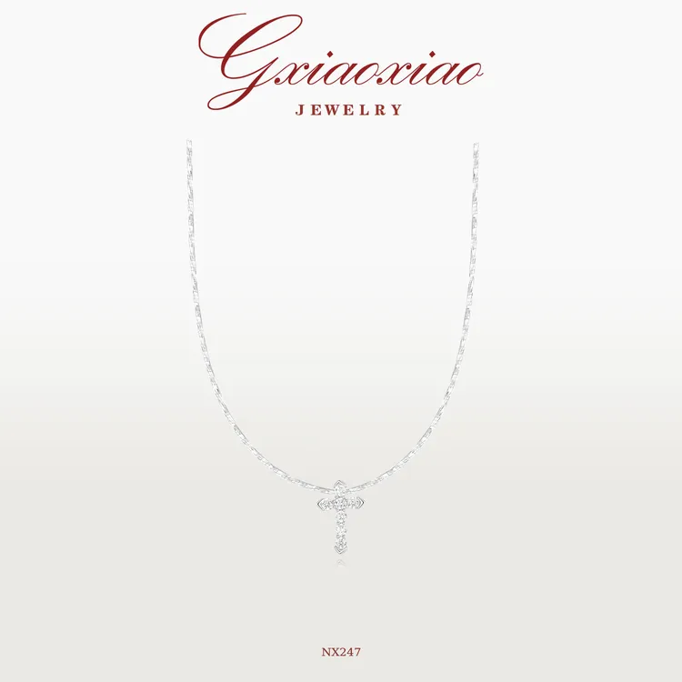 G XIAOXIAO 镀K金 法式高级感微镶十字架小众百搭锁骨项链 NX247