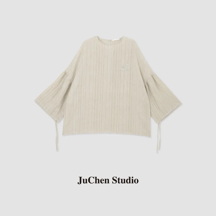 “山涧精灵”重工钉珠色织亚麻调节抽绳宽袖慵懒森系衬衫 SS093060