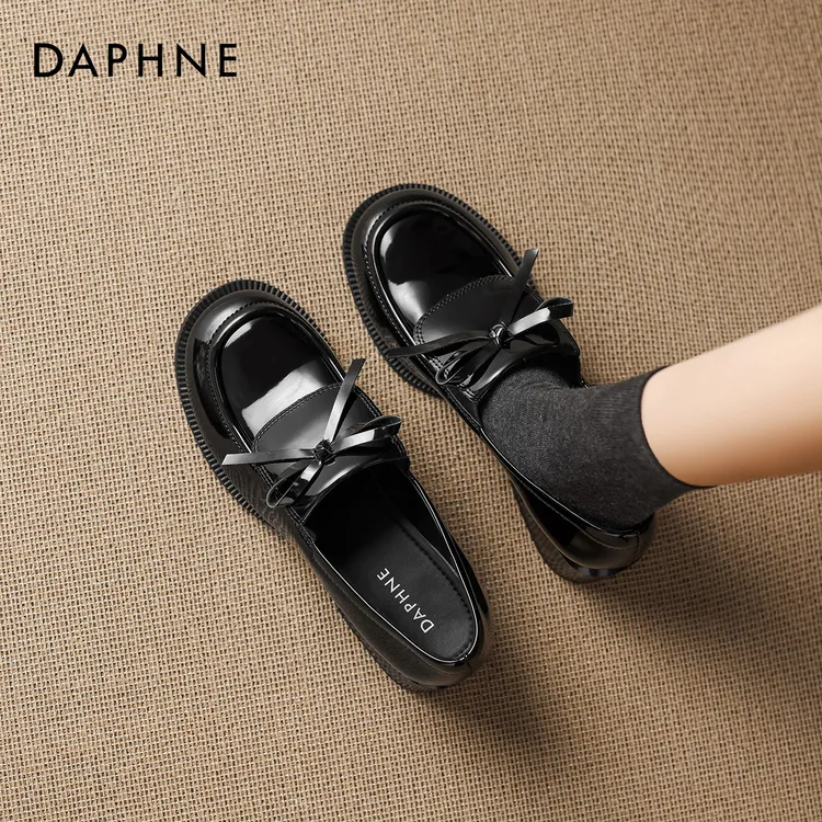 达芙妮黑色乐福鞋女款2026春季新款百搭单鞋厚底增高英伦风小皮鞋