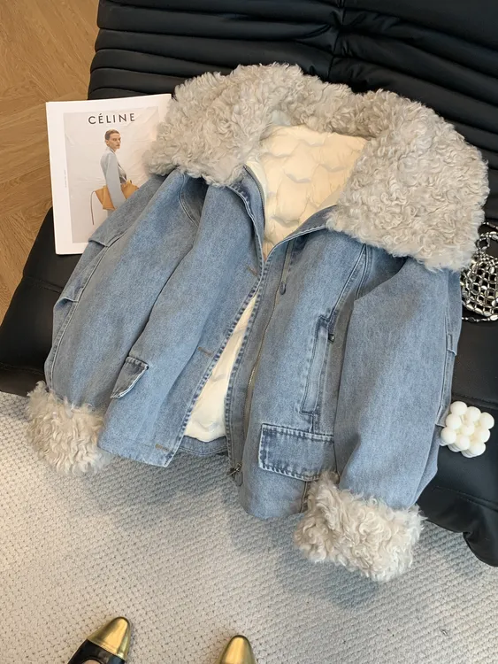 2025冬季新款毛绒翻领牛仔棉服女加厚百搭保暖时尚设计保暖短外套