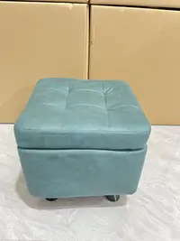 家用多功能换鞋凳储物凳方形凳化妆凳颜色规格随机